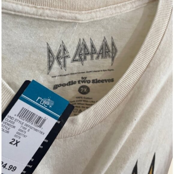 Goodie Two Sleeves NWT Def Leppard Love Bites Retro Style T-Shirt Mens Size 2x - Picture 2 of 3